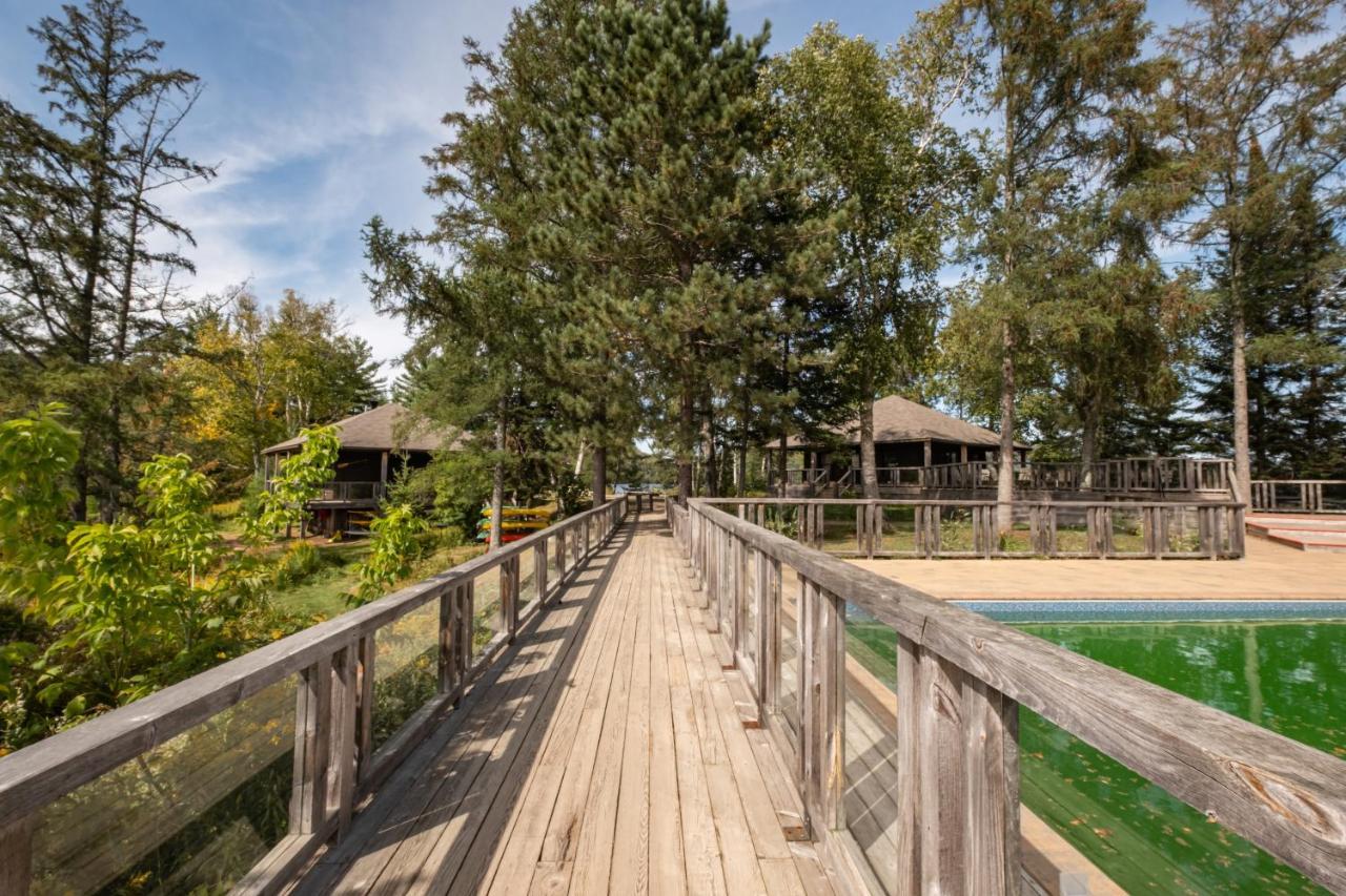 Suites-Sur-Lac Lac Superieur Exterior photo